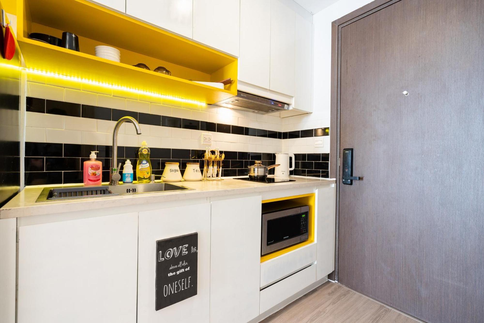 Oui! Oui! Saigon Apartment - Rivergate Residence โฮจิมินห์ซิตี้ ภายนอก รูปภาพ